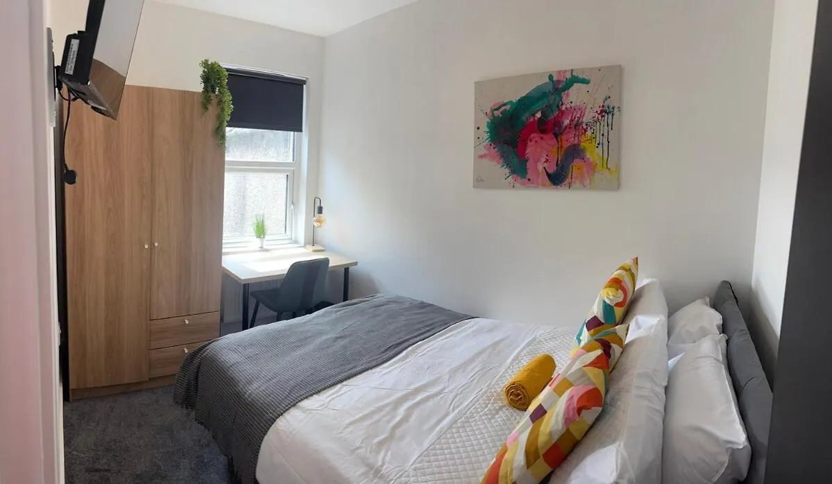 Nyaraló Home From Home - Cityside 4 Bed Belfast