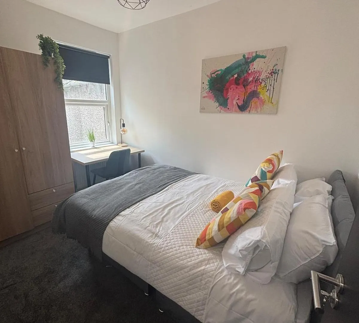 Home From Home - Cityside 4 Bed Belfast 0*,  Egyesült Királyság