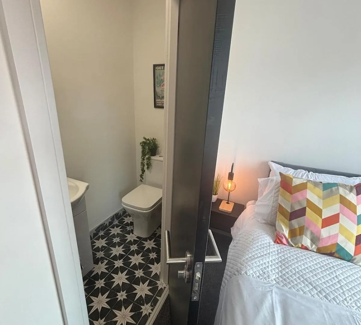 Nyaraló Home From Home - Cityside 4 Bed Belfast Egyesült Királyság