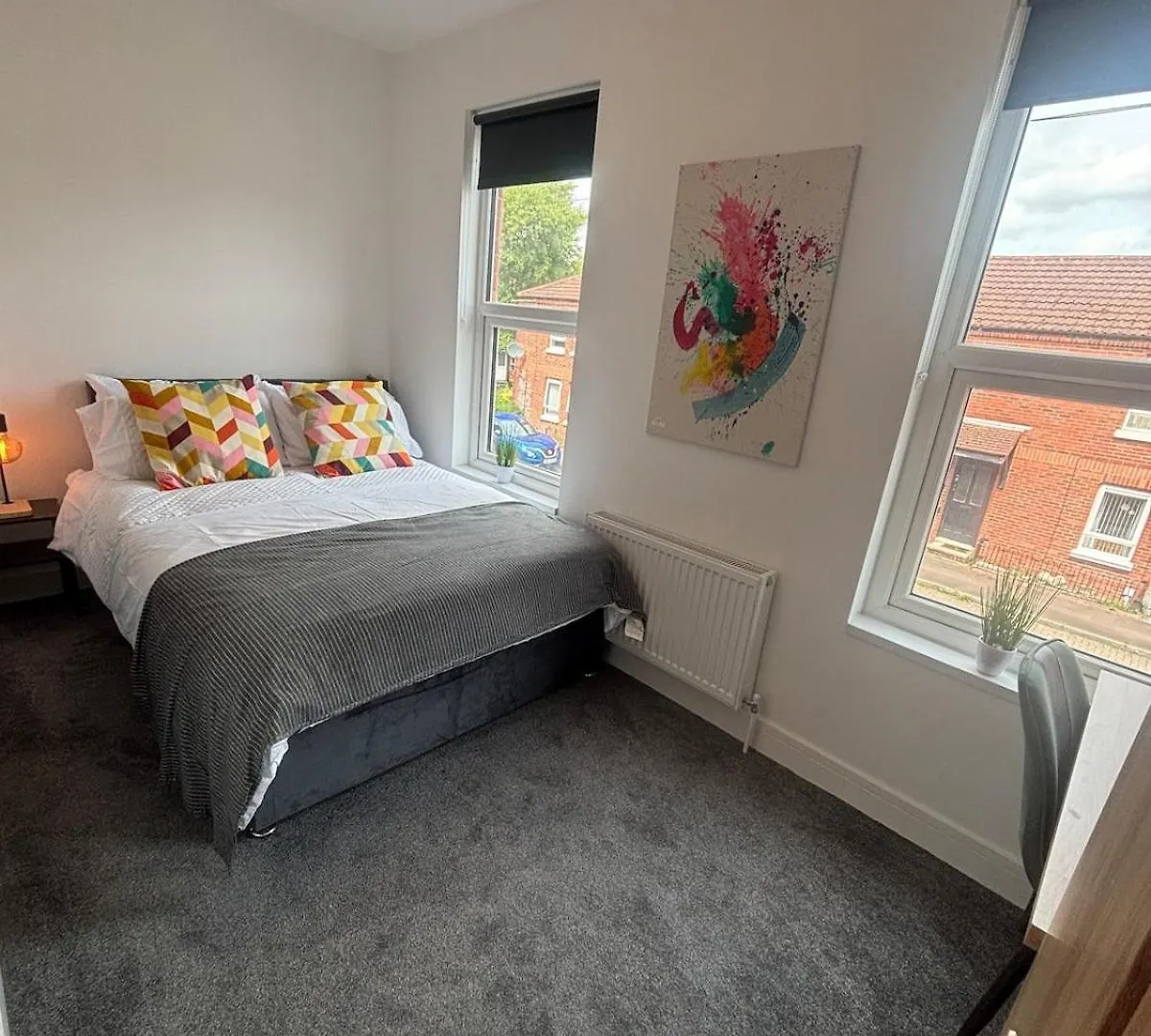 Home From Home - Cityside 4 Bed Belfast 0*,